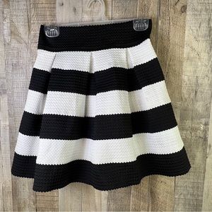 Xhilaration Black and White Skater Skirt
